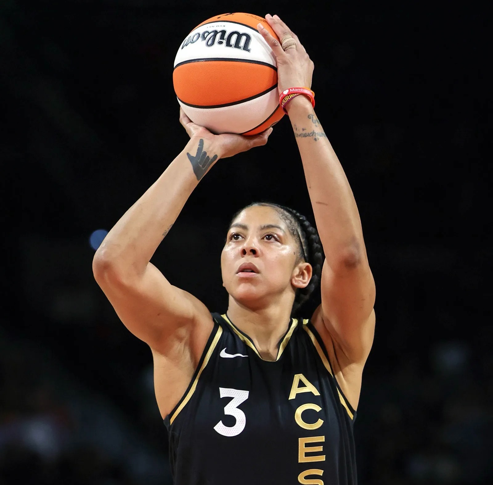 Candace Parker on the court