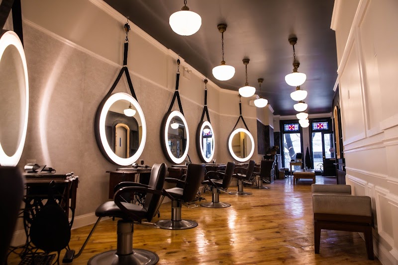 a.salon Pilsen