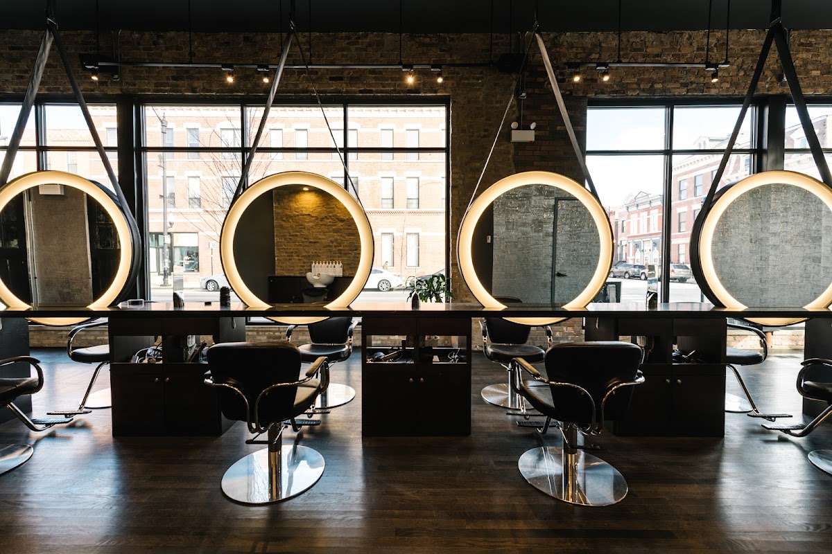 a.salon Pilsen — Beauty