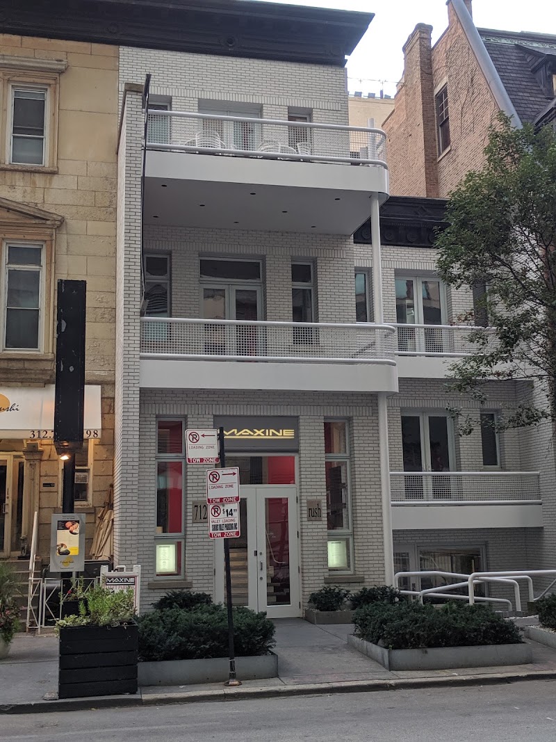 Maxine Salon