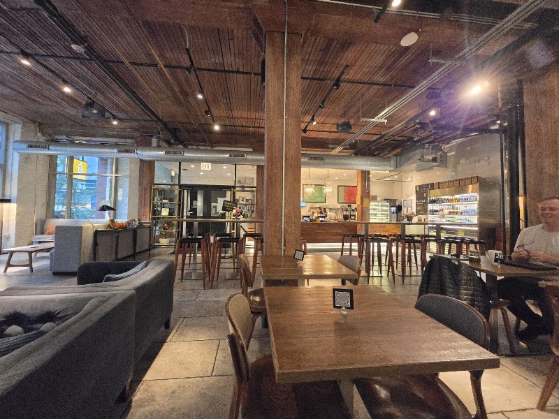Cupitol Coffee & Eatery (Streeterville)