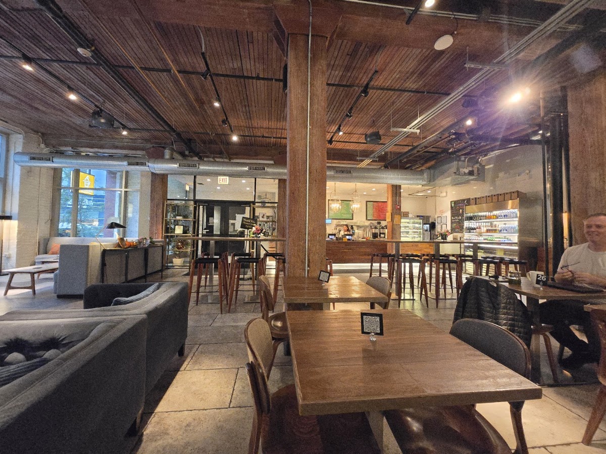 Cupitol Coffee & Eatery (Streeterville) — Cafe